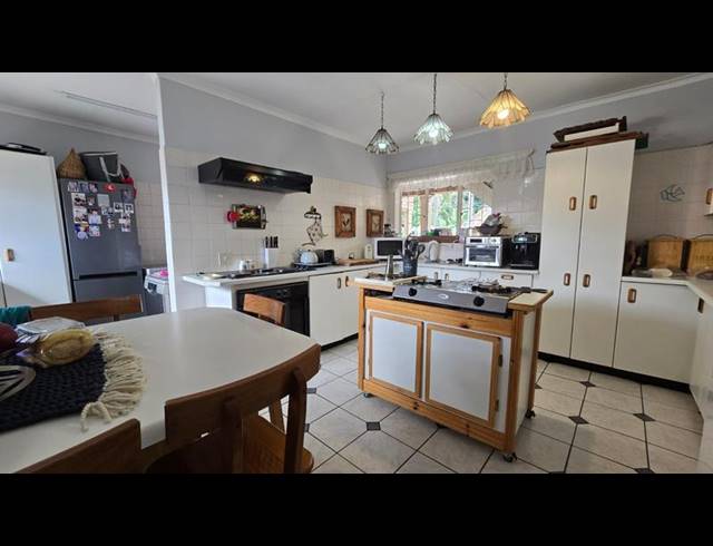 3 BEDROOM HOUSE FOR SALE IN FLORAUNA